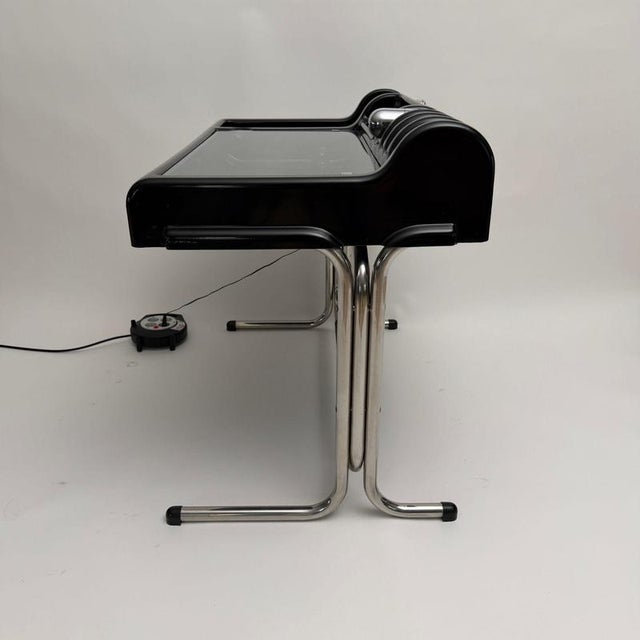 Black Orix Desk by Vittorio Parigi & Nani Prina for Molteni, Italy, 1970s For Sale - Image 9 of 18