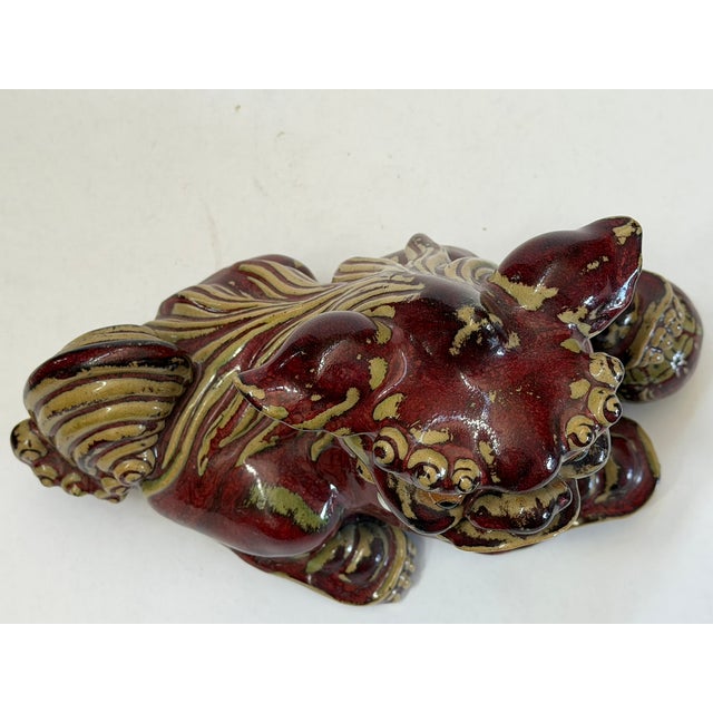 Vintage Shiwan Pomegranate Red Foo Dog For Sale - Image 9 of 15
