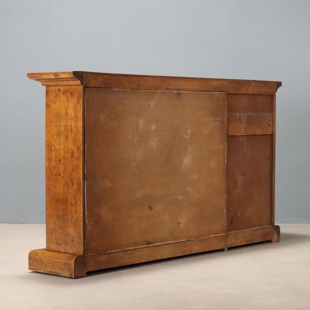 Art Deco Display Cabinet in Walnut Burl Veneer For Sale - Image 9 of 10