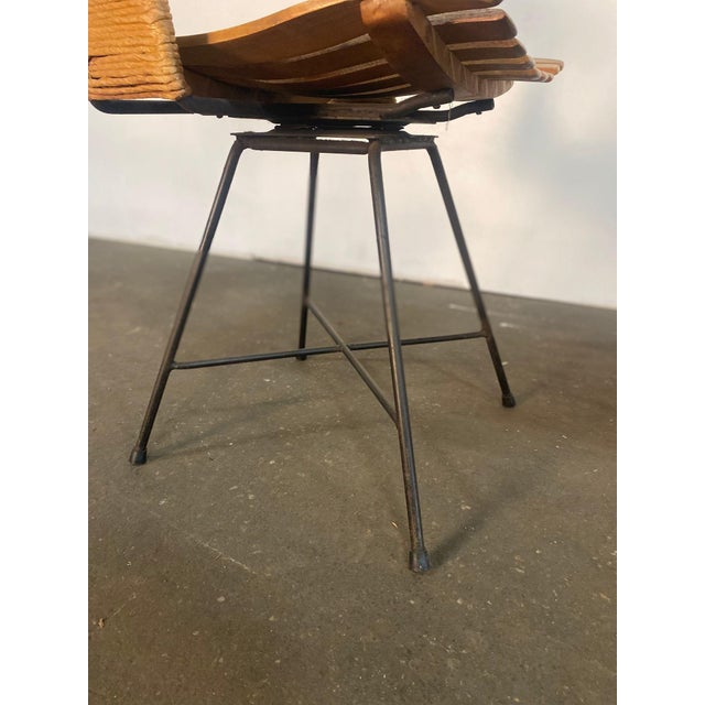 1950s 1950s A Pair of Unmarked Arthur Umanoff Swiveling Side Chairs For Sale - Image 5 of 7