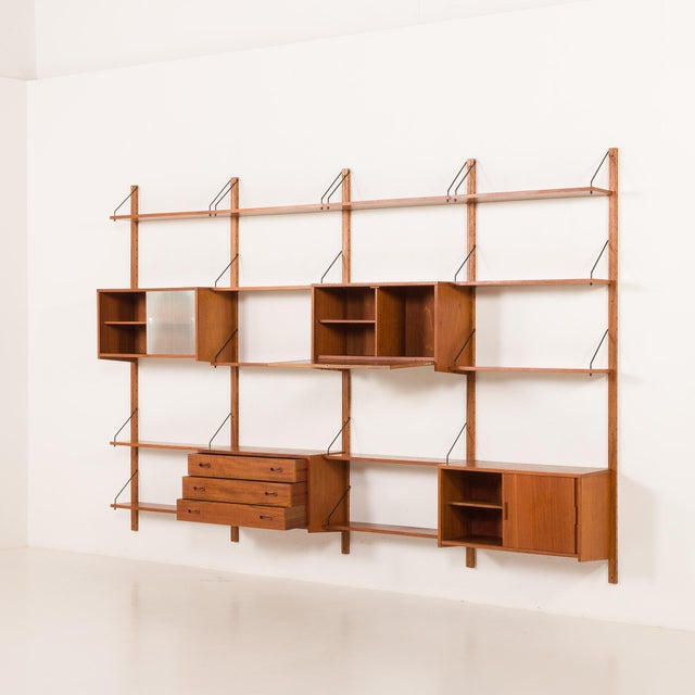 1960s Mid-Century Modern Danish Teak Wall Unit in the style of Poul Cadovius, 1960s For Sale - Image 5 of 18