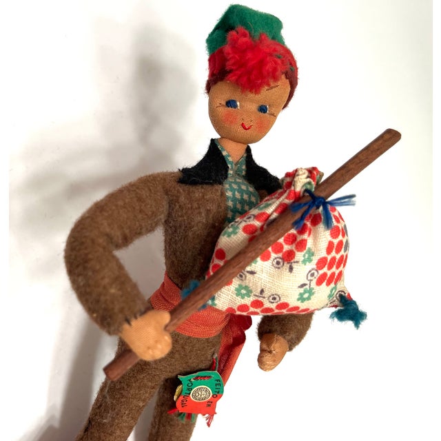 Vintage Hand-Crafted 1950s Mascotes De Maria Helena Felt Folk Doll Trio For Sale In Philadelphia - Image 6 of 16