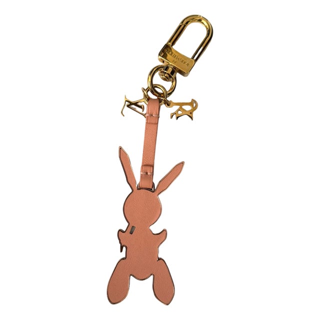 Louis Vuitton X Jeff Koons Rabbit Bag Charm in Peach Leather For Sale