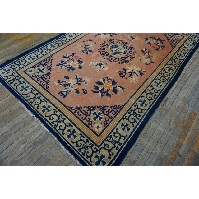Late 19th Century 1890s Classic Medallion Antique Peking Chinese Wool Coral Hand Knotted Small Rug For Sale - Image 5 of 9