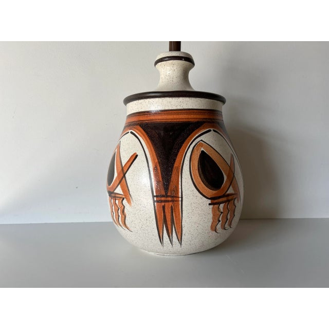 70's Mid-Century Italian Hand - Painted Pottery Table Lamp. For Sale - Image 10 of 13