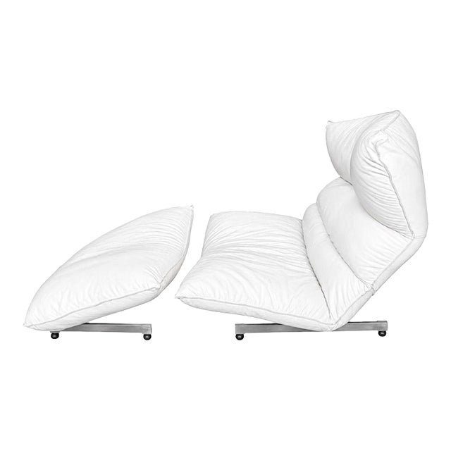 Vittorio Varo “Canestrari” Lounge Chair and Ottoman, Italy 1970 For Sale