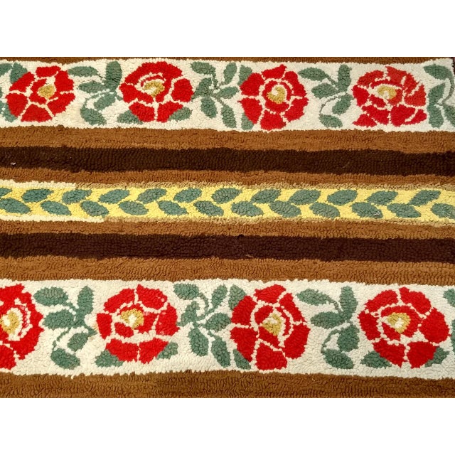 Vintage Hand-Hooked Rug, Banded Floral Pattern, American Folk Art, 3x4 For Sale - Image 4 of 9