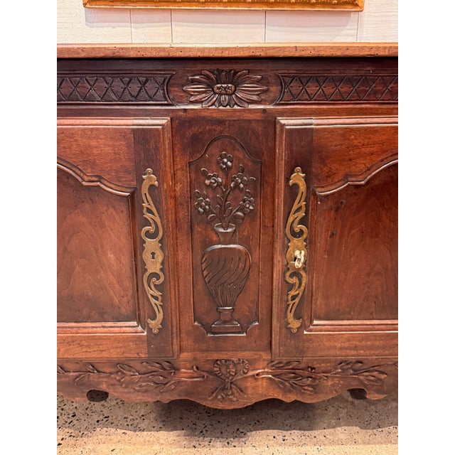 18th Century French Walnut Buffet With Carved Urn of Flowers For Sale - Image 6 of 13