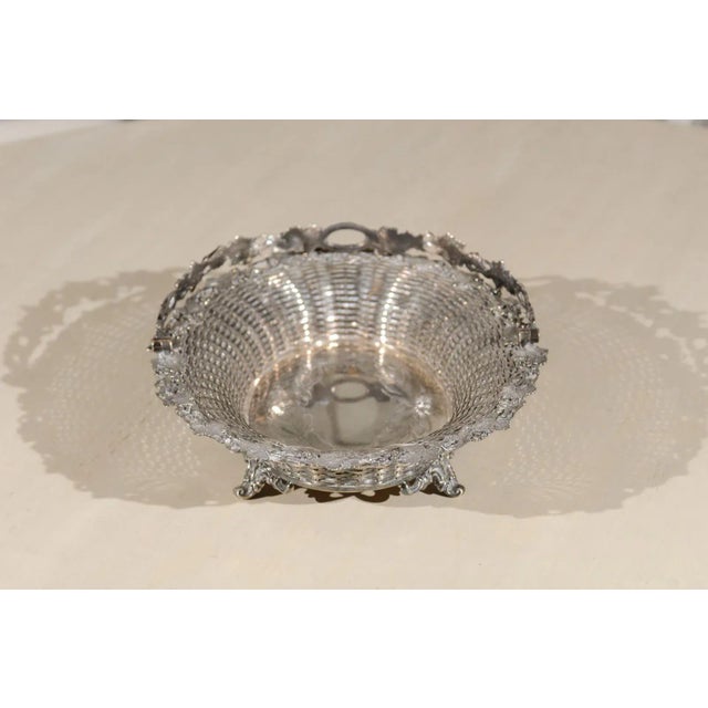 English 19th Century Silverplate Pierced Bread Basket For Sale In Atlanta - Image 6 of 12