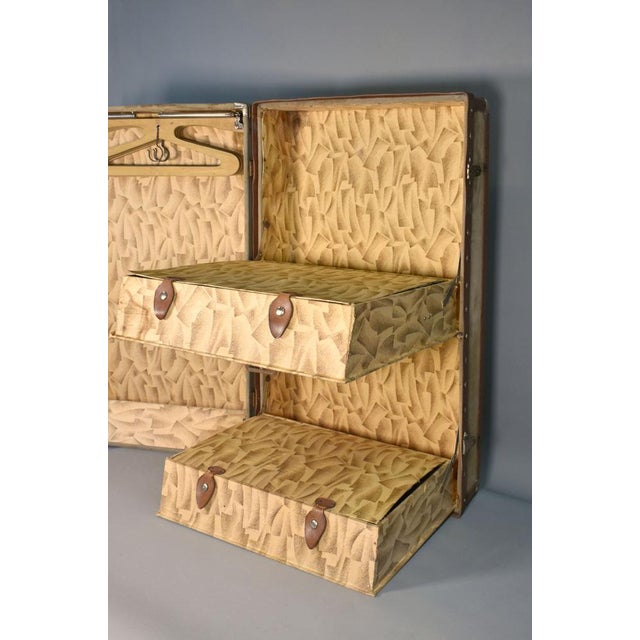 French Antique Steamer Trunk Suitcase, 1920s For Sale - Image 11 of 16