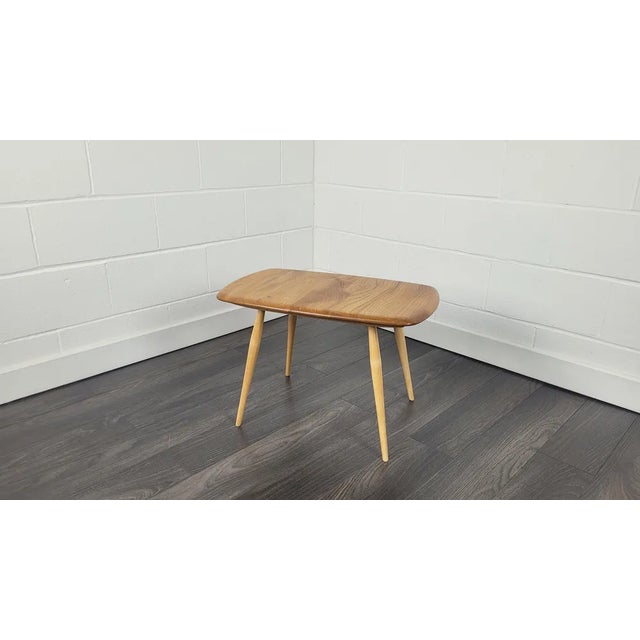 Mid-Century Modern Vintage Coffee or Side Table attributed to Lucian Ercolani for Ercol, 1960s For Sale - Image 3 of 13