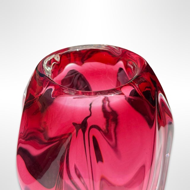 Vintage Josef Hospodka Cranberry Glass Vase – Chribska Czech Art Glass, Mid-Century For Sale In San Diego - Image 6 of 8