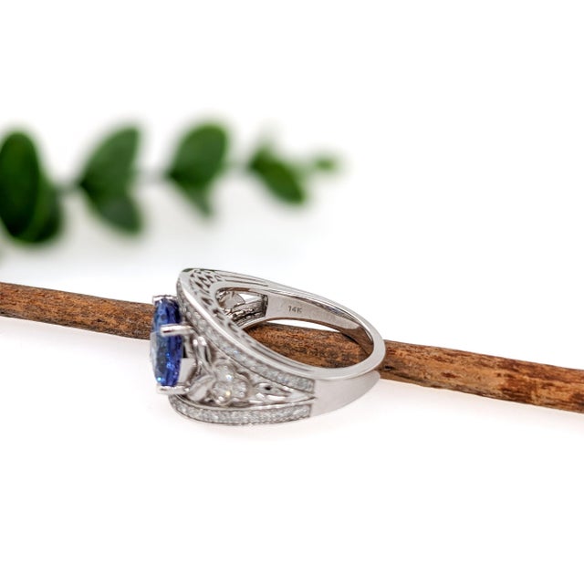 Metal 3.19ct Tanzanite & Diamond Ring in 14k White Gold – Round 9mm – Statement Ring, Size 6.75 For Sale - Image 7 of 7