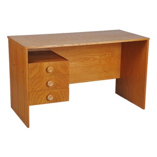 Mid-Century Writing Desk in Oak Veneer, Czech, 1960s For Sale
