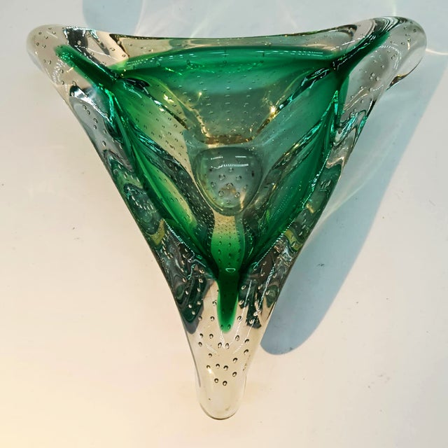 Large Italian Triangular Ashtray in Murano Glass with Air Bubble, 1960s For Sale - Image 6 of 12