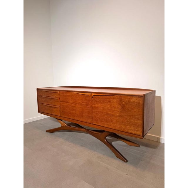 Vintage Beithcraft Teak Sideboard by Val Rossi For Sale - Image 3 of 9