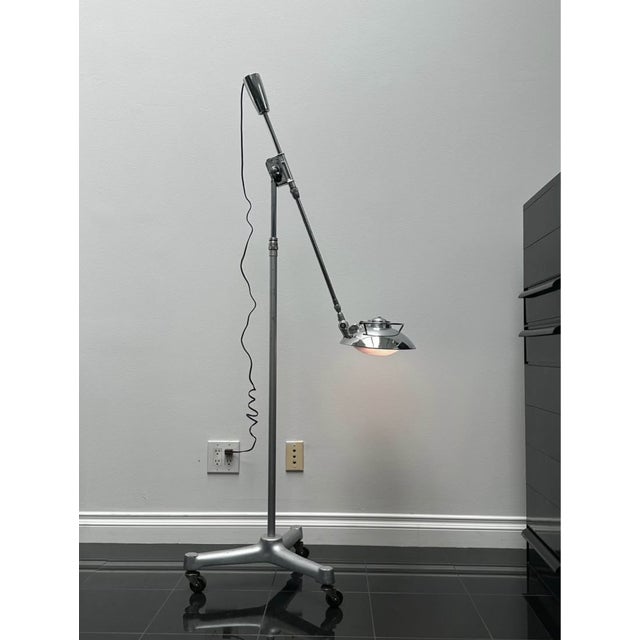 1980s Vintage Mid-Century Architect Floor Lamp by Ferdinand Solère for Solr Model No. 219r (France, 1980s) For Sale - Image 5 of 7