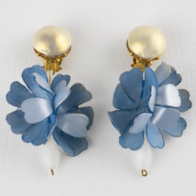 Contemporary Francoise Montague Paris by Cilea Resin Clip Earrings Blue Hydrangea Flowers For Sale - Image 3 of 8