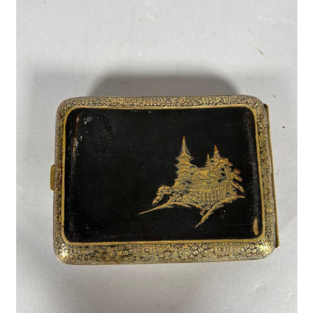 Metal Japanese cigarette case, Meiji era, early 20th century For Sale - Image 7 of 10