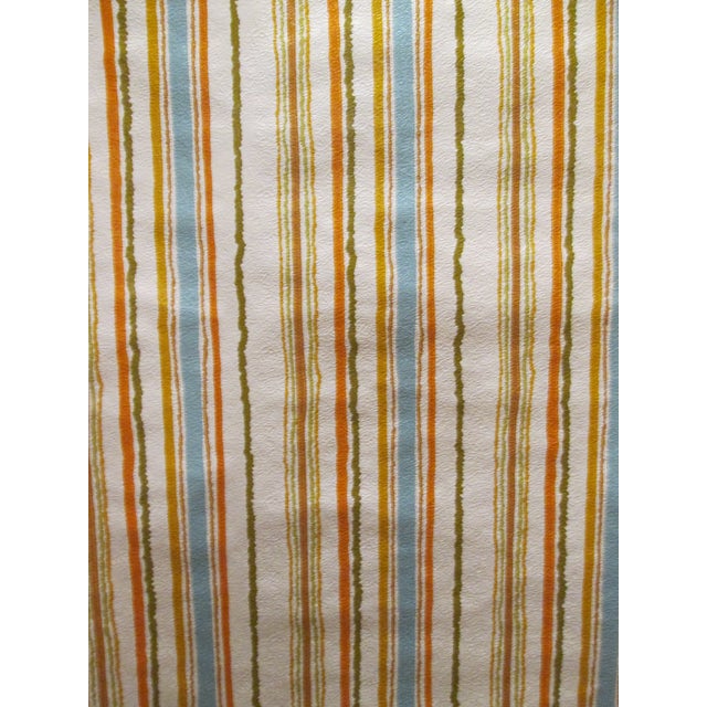 Mid-Century Modern United DeSoto Vintage 1970s Striped Motif Wallcovering For Sale - Image 3 of 11