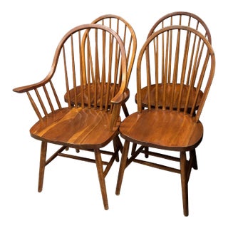 1980s Windsor Style Spindle Back Bradco Dining Chairs, Set of 4 For Sale
