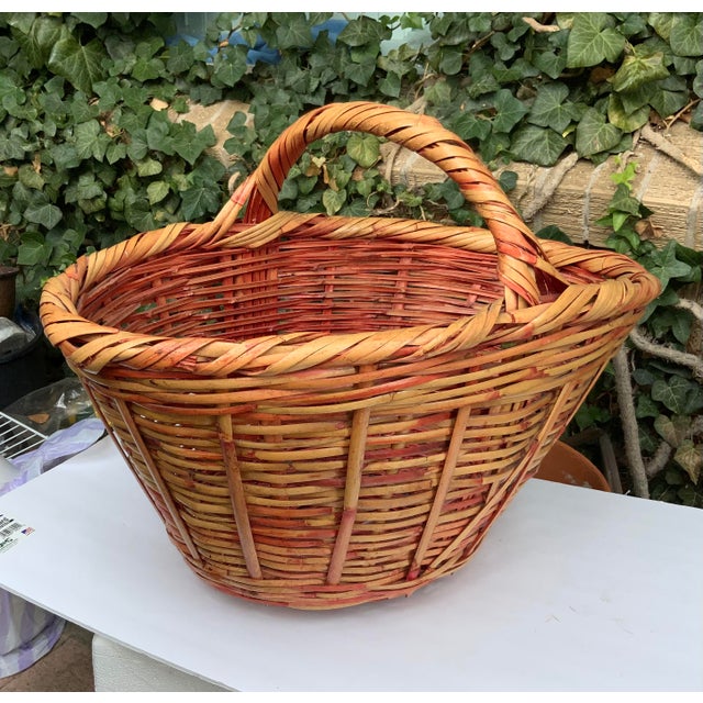 Vintage country farm gathering basket, staple of all farms during harvest season. Large and very sturdy.