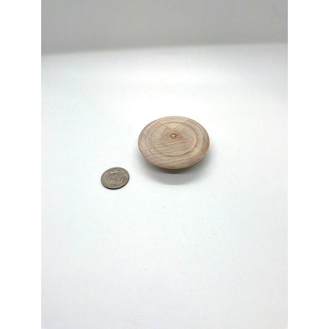 Henredon Wood Disc Knob Unfinished. Can be painted.