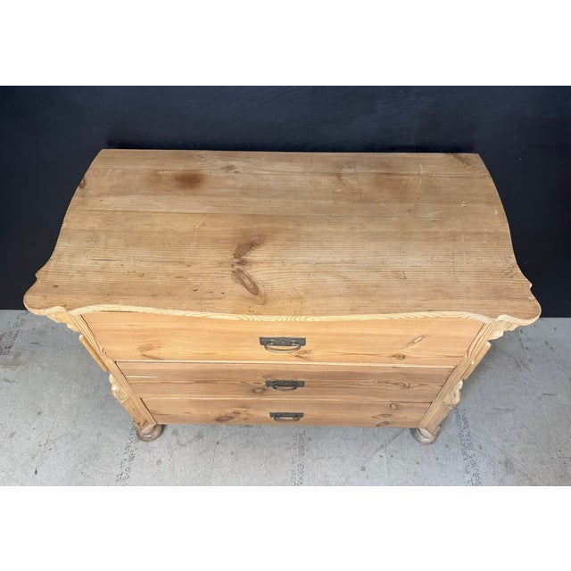 Pine Chest of 3 Drawers, 1900 For Sale - Image 3 of 13