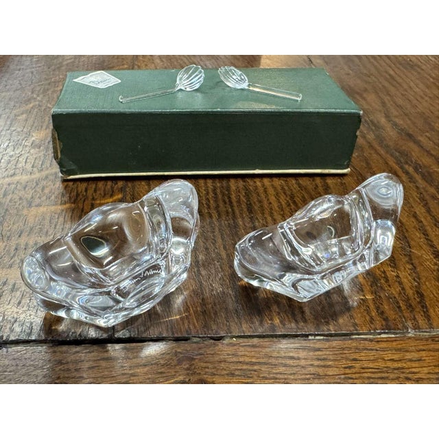 DAUM crystal salt and pepper shaker set from the 1960s - L=7.5cm, H=2.5cm, W=5.5cm. This piece has an attribution mark, I...