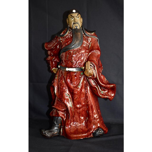 Vintage Chinese Shiwan Pottery Guan Yu Statue Oxblood Glazed Ceramic Guan Gong For Sale - Image 11 of 18