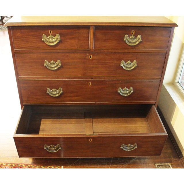 Circa 1770 English George III Period Chest of Drawers For Sale - Image 11 of 14