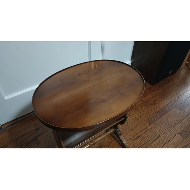 Henredon 1950s Vintage Henredon Fine Furniture Oval Two-Tier Side Table For Sale - Image 4 of 10