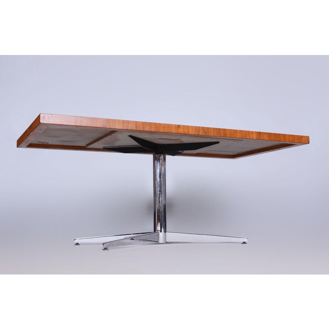 1960s Mid-Century Modern Coffee Table in Walnut and Chrome-Plated Steel, 1960s For Sale - Image 5 of 7
