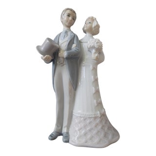 Llardi "Wedding Bride and Groom" #4808 Porcelain Figurine Made in Spain. Retired 2005. For Sale