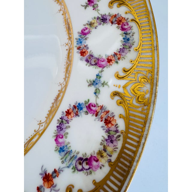 Rosenthal Early 20th Century Rosenthal Floral Wreath Pattern Dinner Plates, Set of 11 For Sale - Image 4 of 13