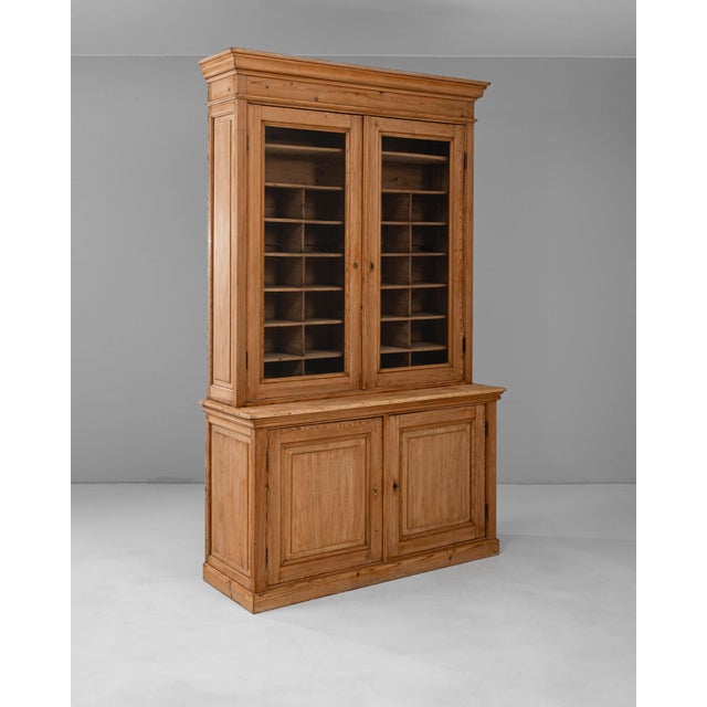 Traditional 19th Century French Wooden Vitrine For Sale - Image 3 of 18