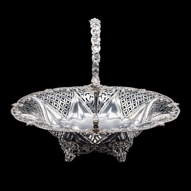 Vintage Decorative Cake Basket, English, Silver Plate, Fruit Dish, Mid Century For Sale - Image 4 of 12
