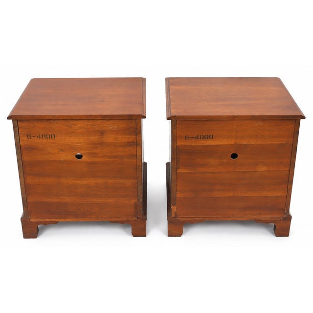 Mid-Century Modern 1980s Pair of Henredon Wood Nightstands With Open Shelves For Sale - Image 3 of 12