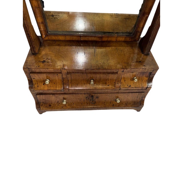 George I Walnut Dressing Table Mirror, England, Circa 1720 For Sale In New York - Image 6 of 7