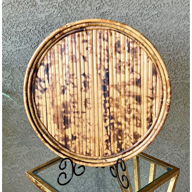Excellent Pre-Owned Condition. Note: Plate stand is not included. With a stylish boho chic or tiki-style-profile, this...