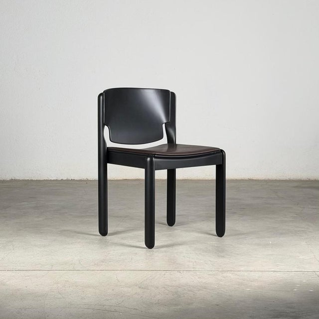 Model 122 Dining Room Chairs attributed to Vico Magistretti for Cassina, 1970s, Set of 8 For Sale - Image 14 of 18