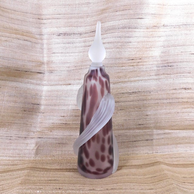 1980s Tall Spotted Glass Perfume Bottle With Frosted Details by Glass Act Studio For Sale - Image 4 of 5