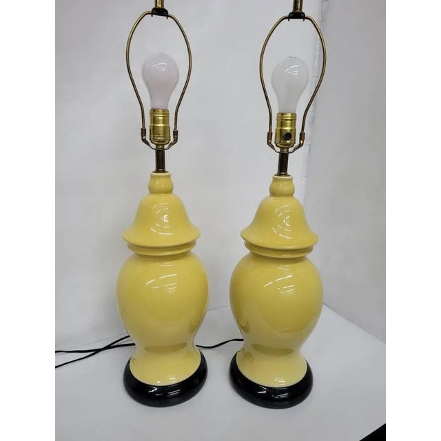 Mid Century Hollywood Regency Yellow Ceramic Ginger Jar Yellow Table Lamps - A Pair For Sale - Image 4 of 9