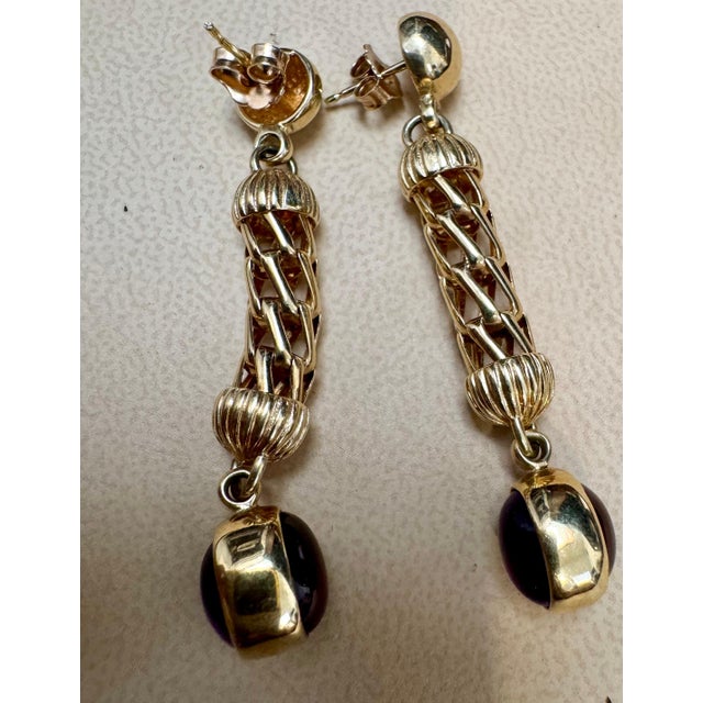 Gemstone Natural Amethyst & Garnet Simple Hanging / Dangling Earring in 14 Kt Yellow Gold For Sale - Image 7 of 18