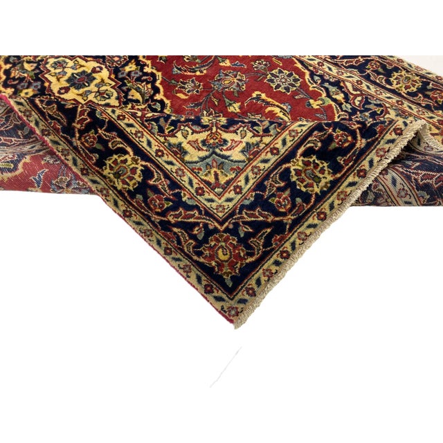 Middle Eastern Rug in Wool For Sale - Image 5 of 8