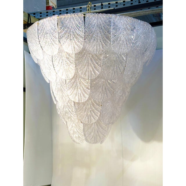 2020s Italian White Graniglia “Petals” Murano Glass Chandelier For Sale - Image 5 of 5