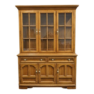 Thomasville Furniture / Huntley Homecoming Collection Solid Oak Rustic Country Style 58" Buffet W. Lighted Display China Cabinet 43821-120 / 43821-320 For Sale