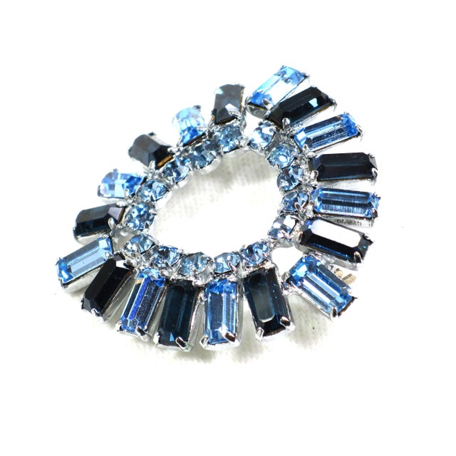 Art Deco Vintage Austrian Sapphire Crystal Triangle Brooch 1950s For Sale - Image 3 of 5