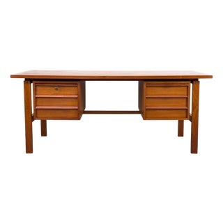 Mid-Century Modern Teak Desk by Svend Åge Madsen for Sigurd Hansen, 1960s For Sale