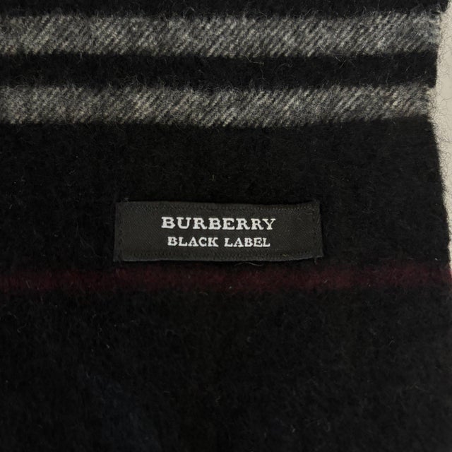 Burberry Black Label 100% Cashmere Scarf For Sale - Image 15 of 15